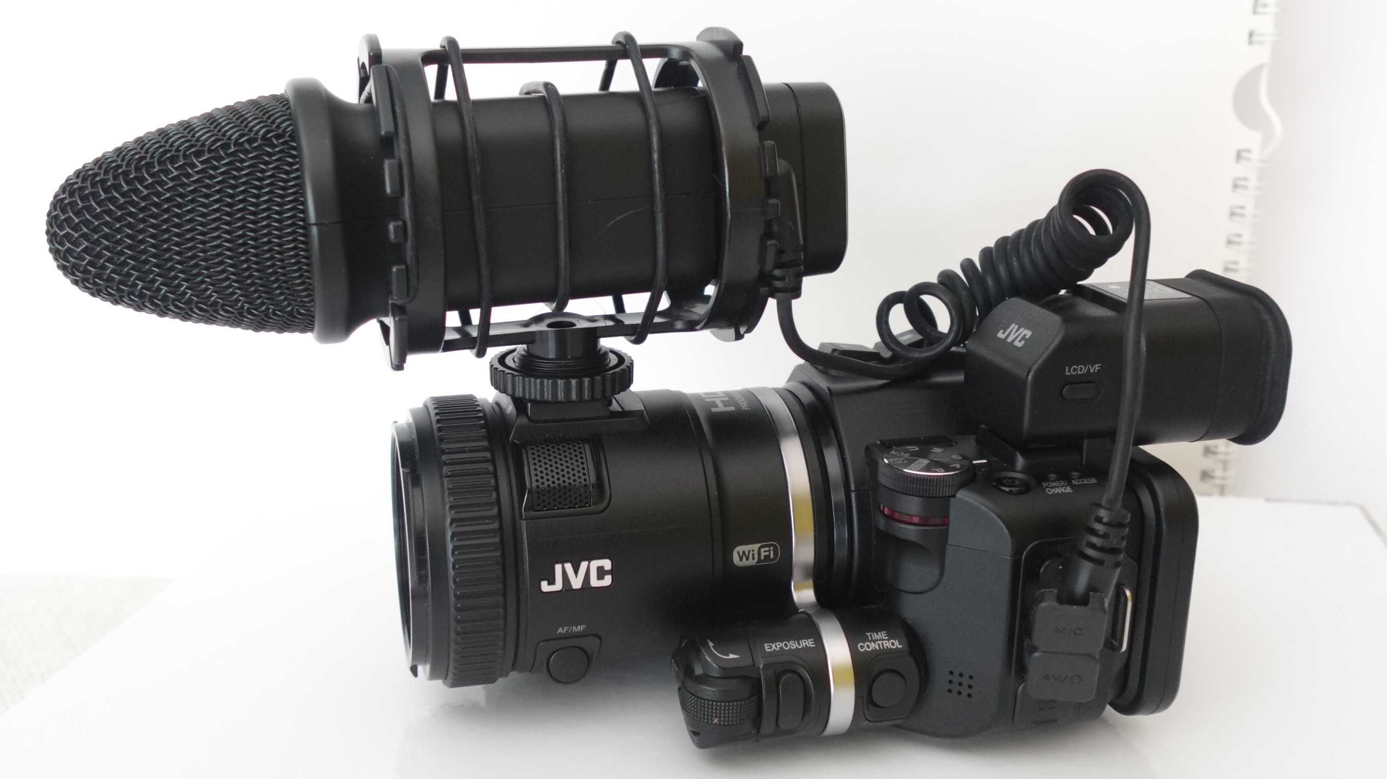 Kamera JVC w doskonałym stanie GC-PX100BE Full HD z mikrofonem zew.