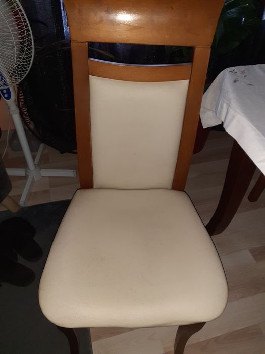 Krzesla -komplet 6 sztuk,skóra.