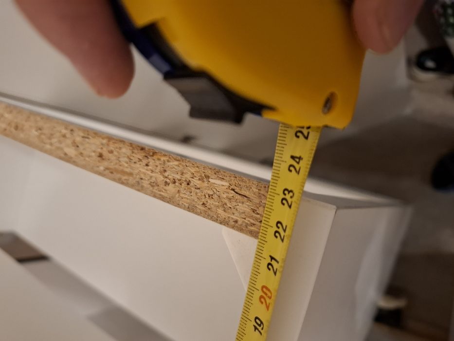 Szafka łazienkowa wisząca