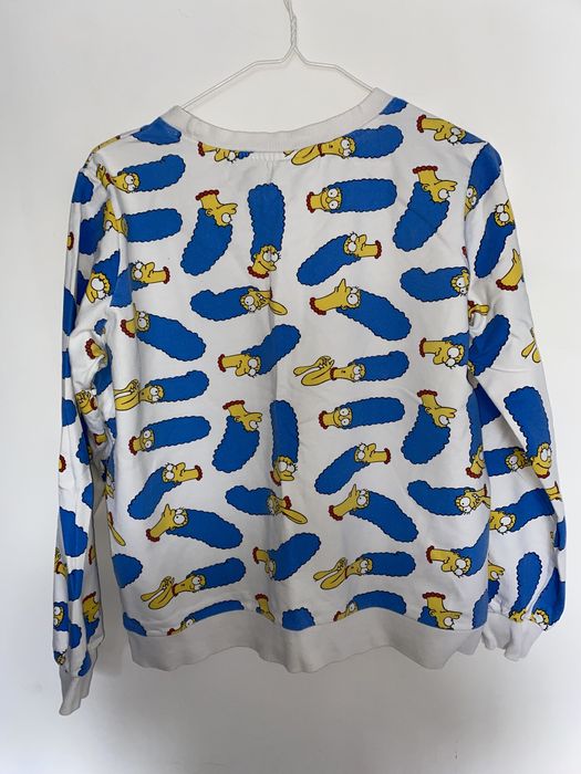 Biała bluza z nadrukiem the simpsons