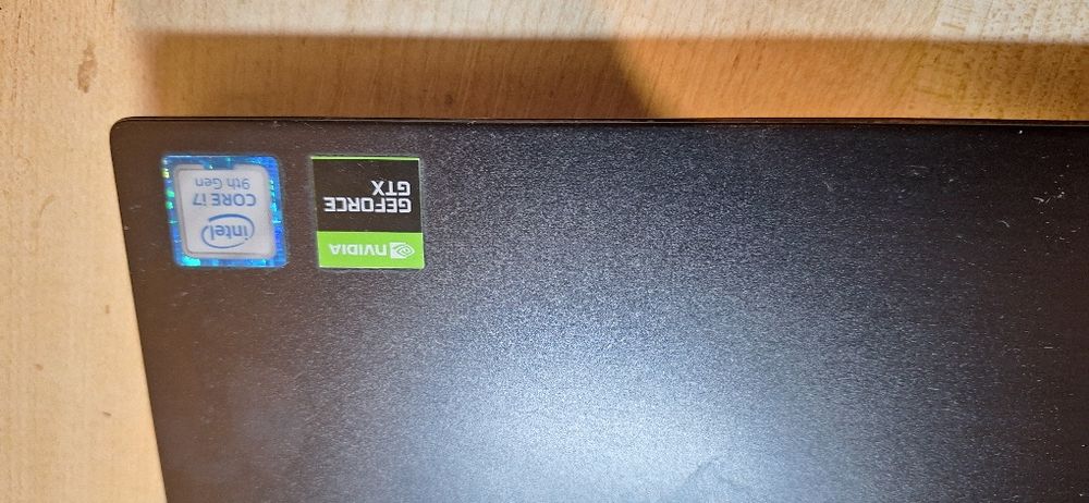 Laptop garmingowy DELL G5 5590