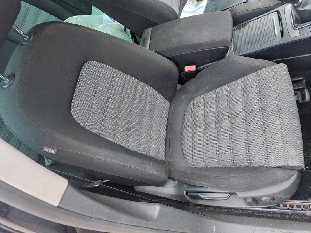 Vw Passat B7 Kombi Fotel Fotele Kanapa
