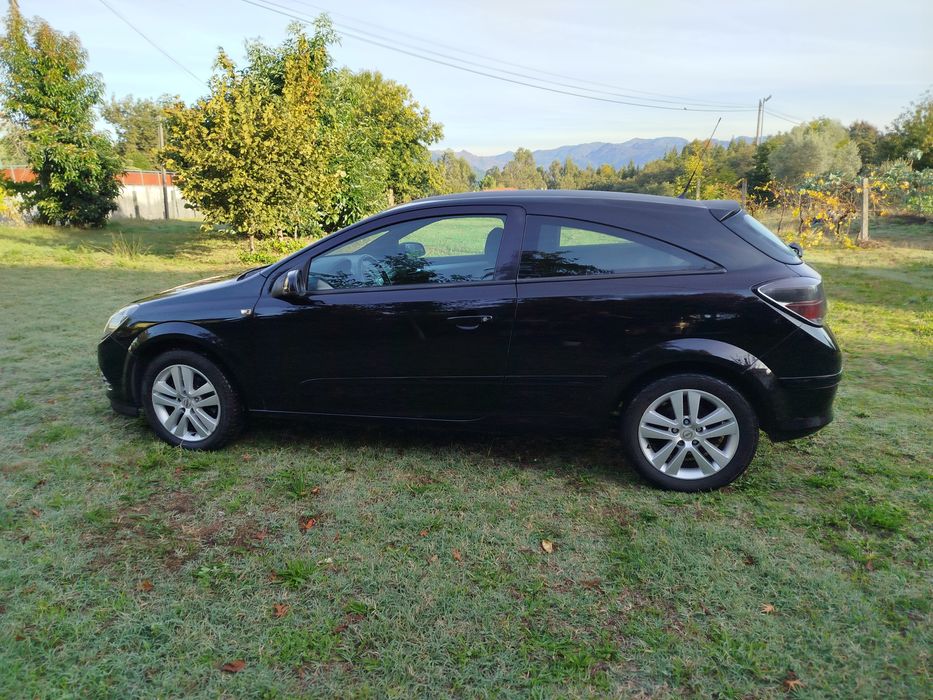 Opel Astra GTC 1.3 CDTI 90cv