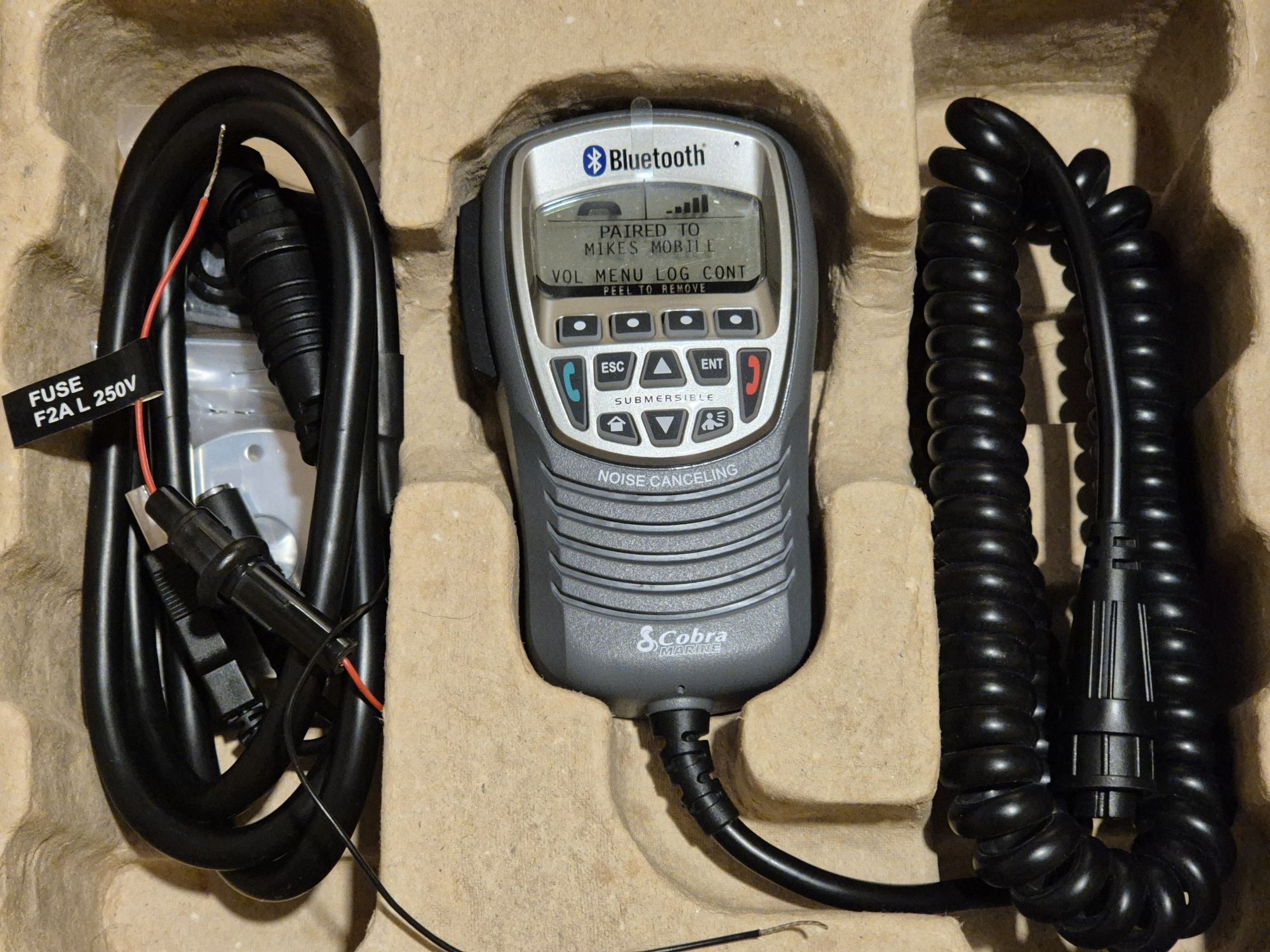 Słuchawka Cobra MR F300 BT EU. Cobra Marine Bluetooth