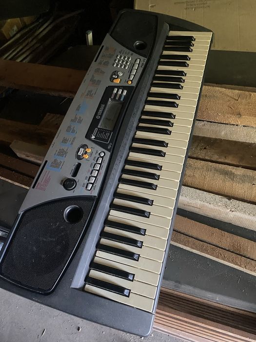 Синтезатор Yamaha prs-175, робочий стан