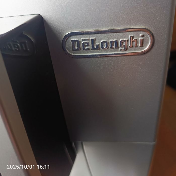 Express ciśnieniowy Automatyczny Sprawny używany  DeLonghi ECAM