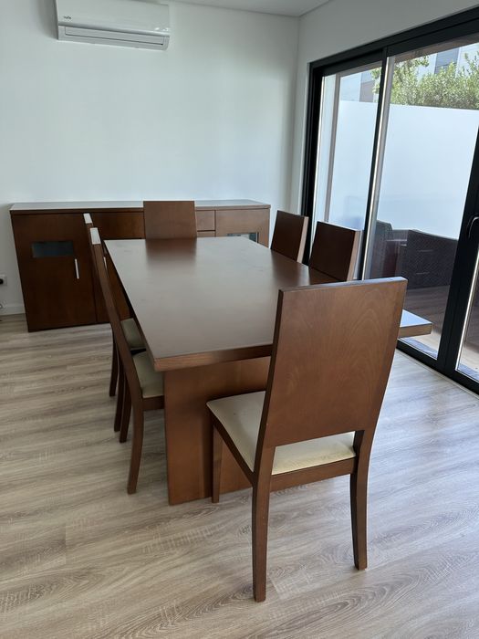 Mesa de jantar + 6 cadeiras