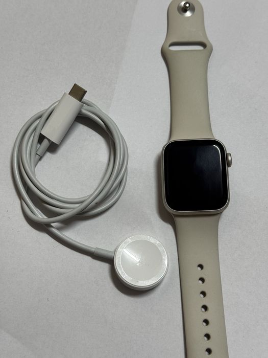 Apple Watch SE ,GPS 40 mm
