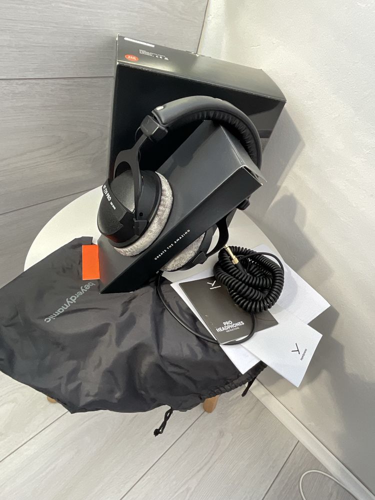 Beyerdynamic DT 770 Pro  250 Om The Studio Legend навушники студійні
