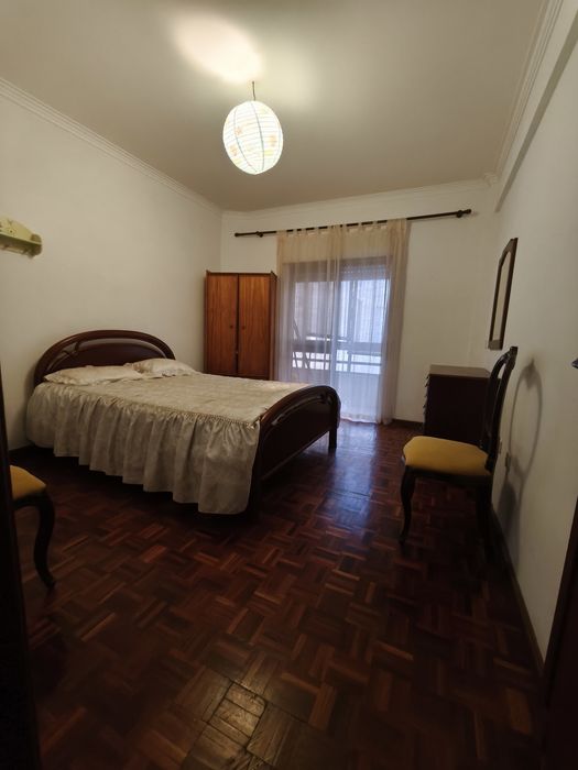 Arrendamento quarto mobilado