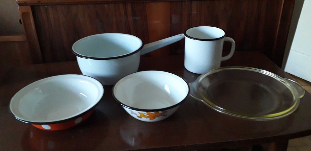 Набор посуди "Колобок 3" СССР, фляга,  банки для сипучих, миски, ковш