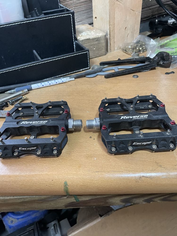 Pedaly platformowe reverse escape nie hope f20 cranckbrothers stamp