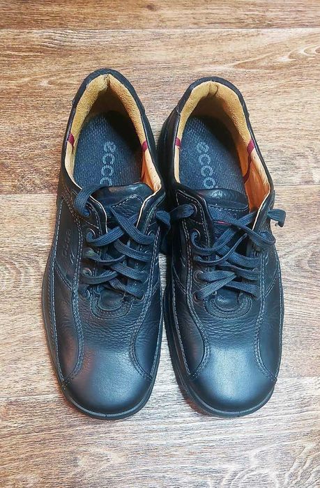 Мужские демисезонные кожаные ботинки Ecco extra width.