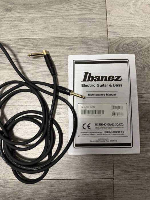Guitarra Ibanez nova, com capa e amplificador