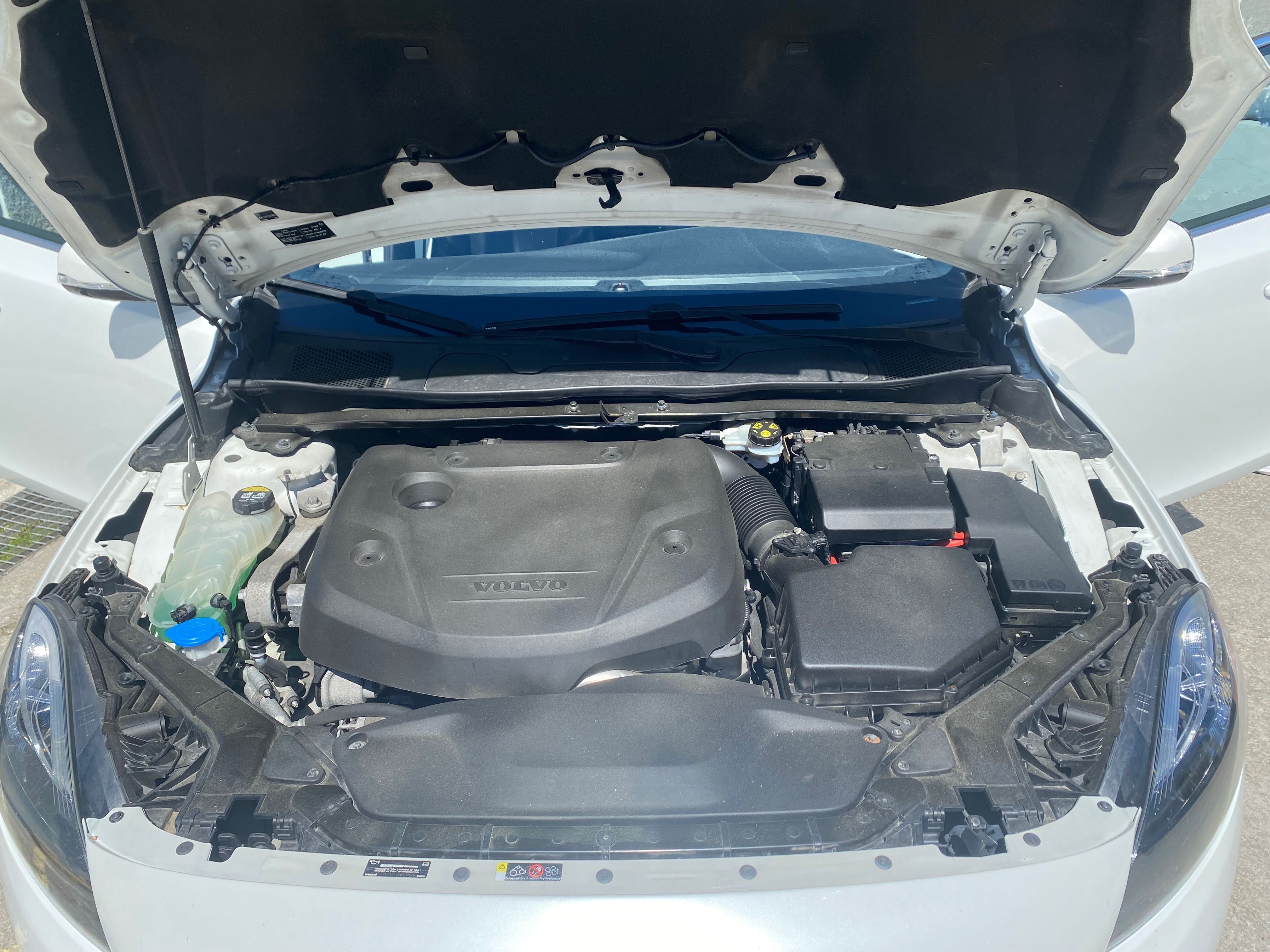 Volvo v40 D2 - Nacional 2.0 com 100.000km