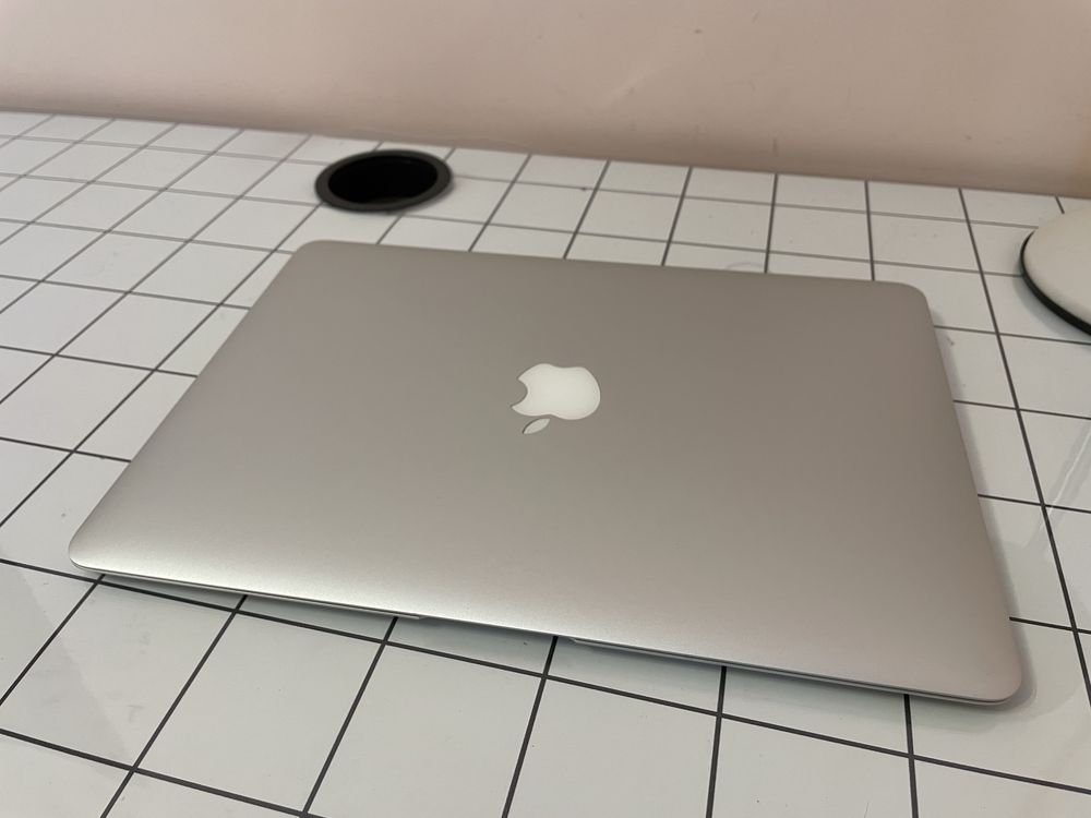MacBook Air (13-inch, Early 2014)