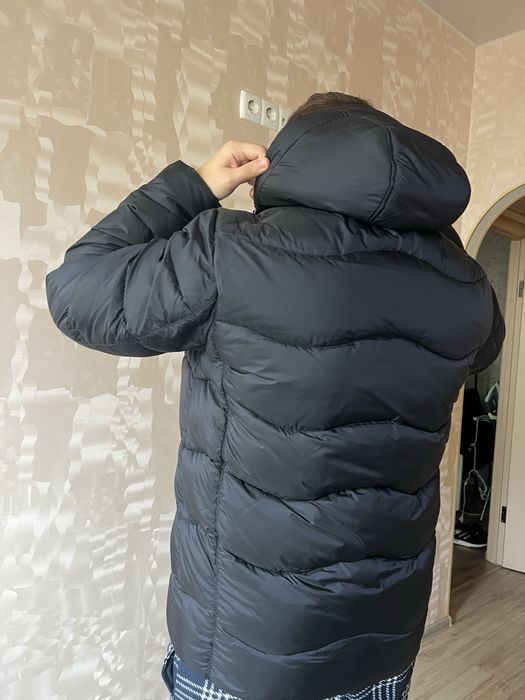 Чоловіча зимова куртка з термо підкладкою