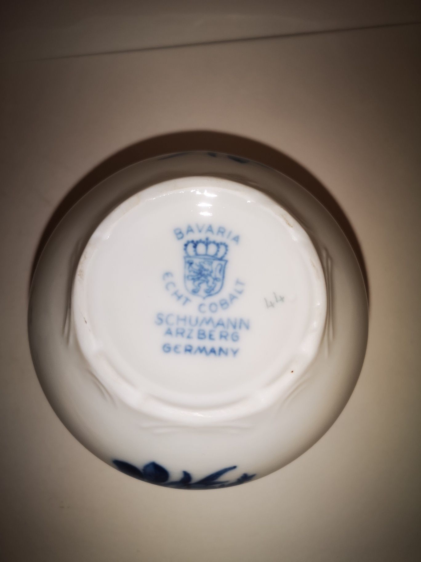 Porcelanowa cukierniczka z Bawarii