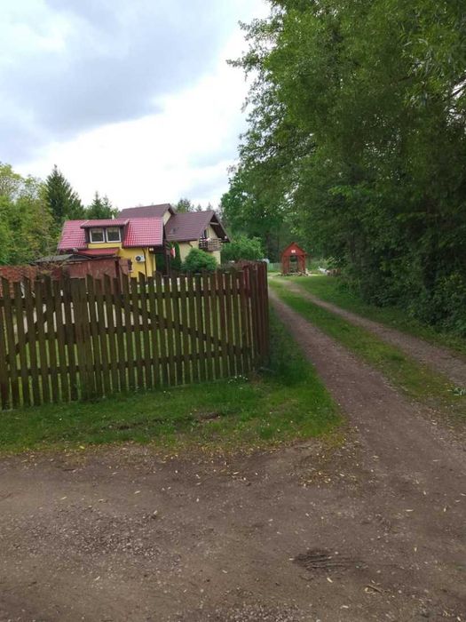 Działka z domem nad Jeziorem Łaśmiady