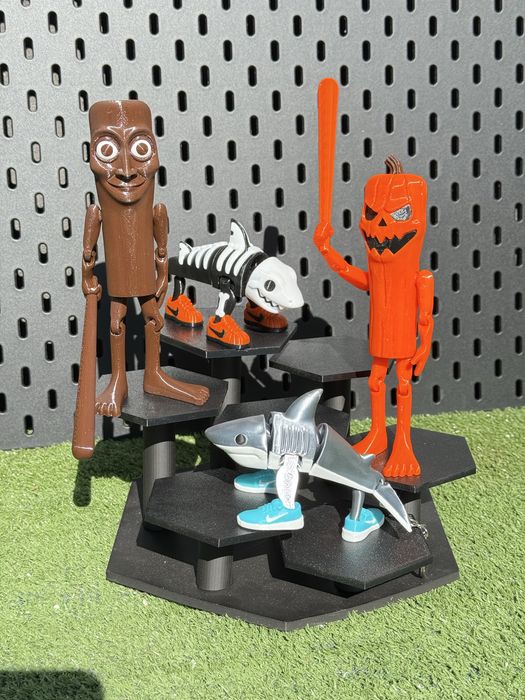 Бонека, Шімпанзіні,Тралалео,Тунг Тунг,Гузіні,Ла Вака,Тріпі Тропа