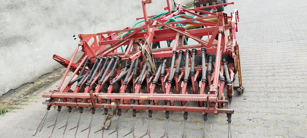 Agregat uprawowo siewny amazone kongskilde redlice talerzowe