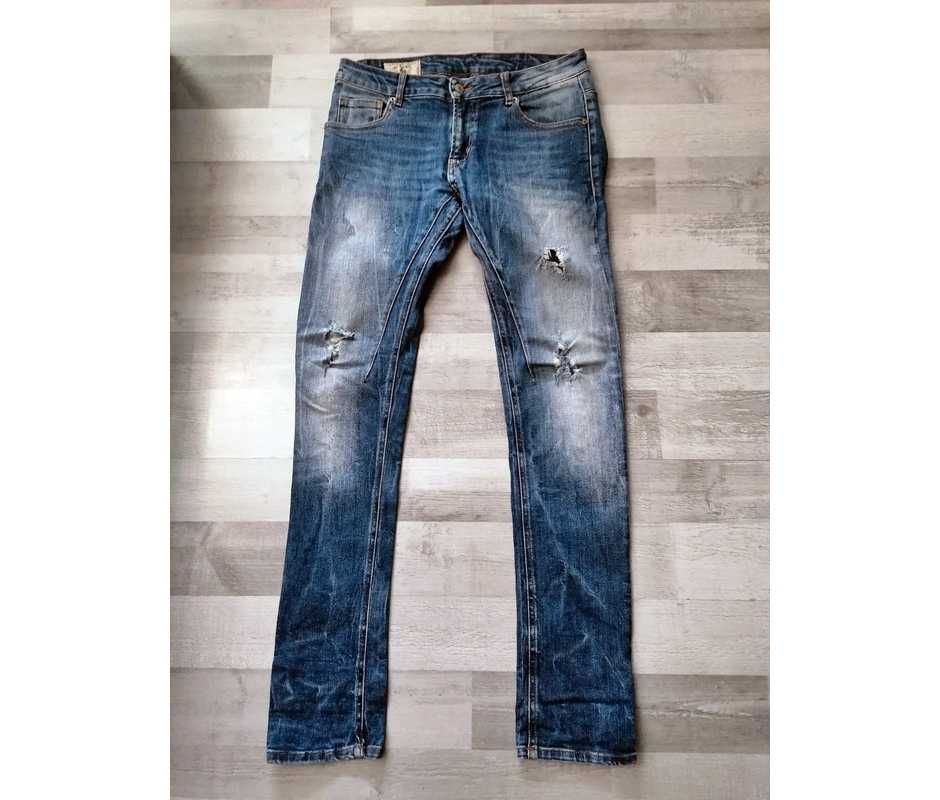 Dżinsy spodnie męskie dżinsowe chłopięce Zara Man rurki z dziurami M