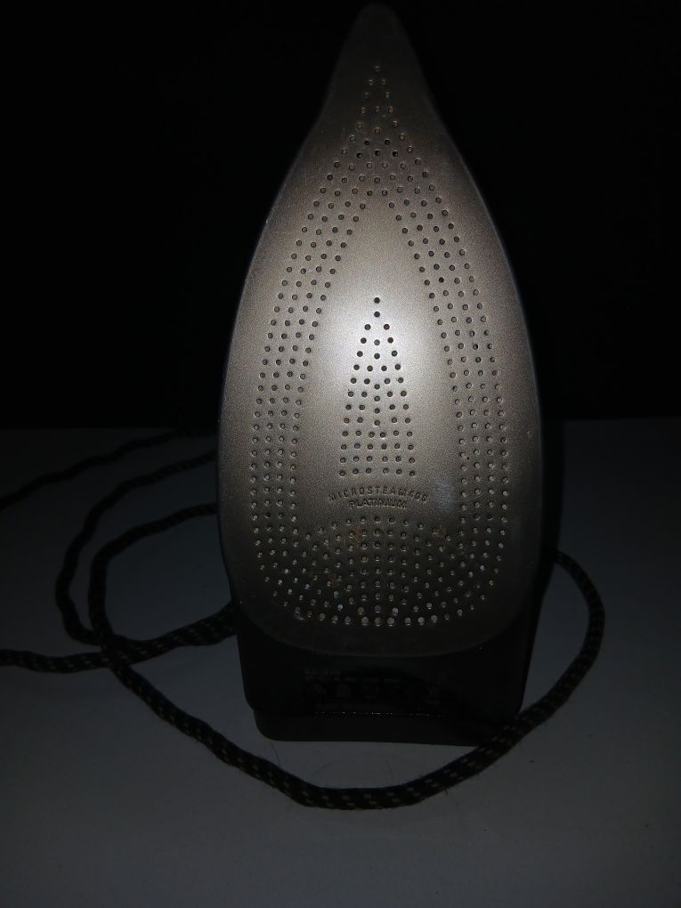 Ferro engomar Roventa