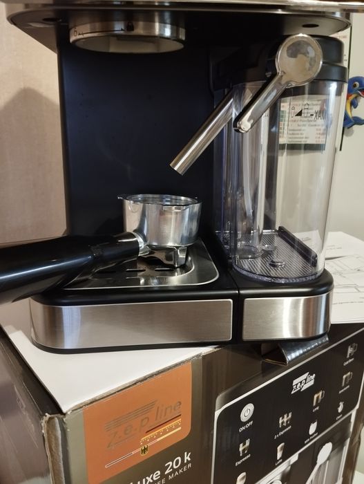 Продам новую кофемашину 3в1