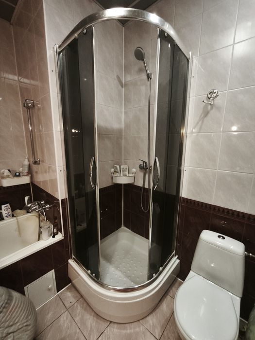 Душова кабіна скло