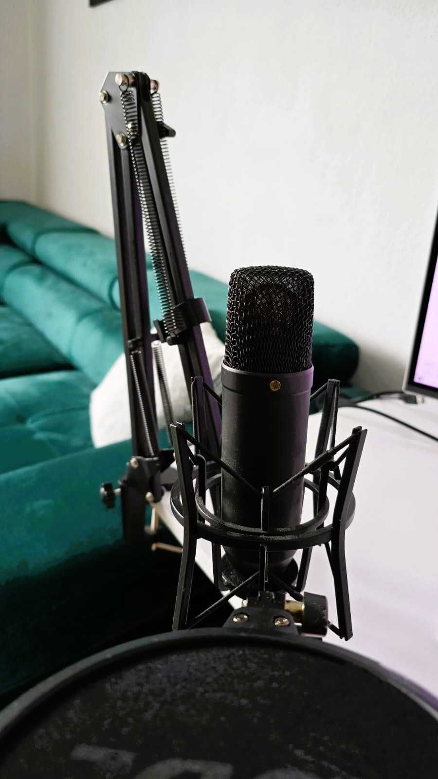 RODE NT1 + 2x pop filter + Kabina akustyczna + 2 kable