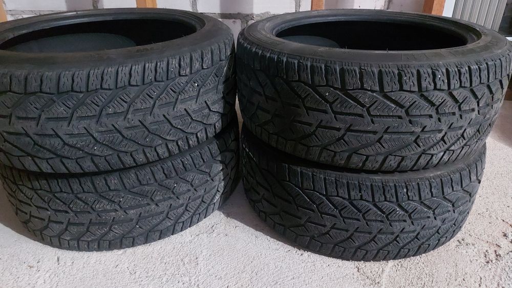 Opony zimowe 235×45×18