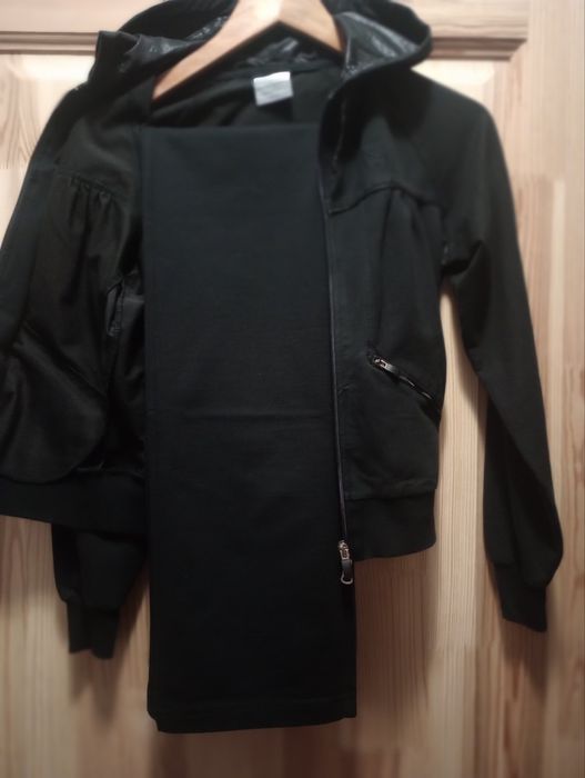 Жіночий спортивний костюм 300 грн