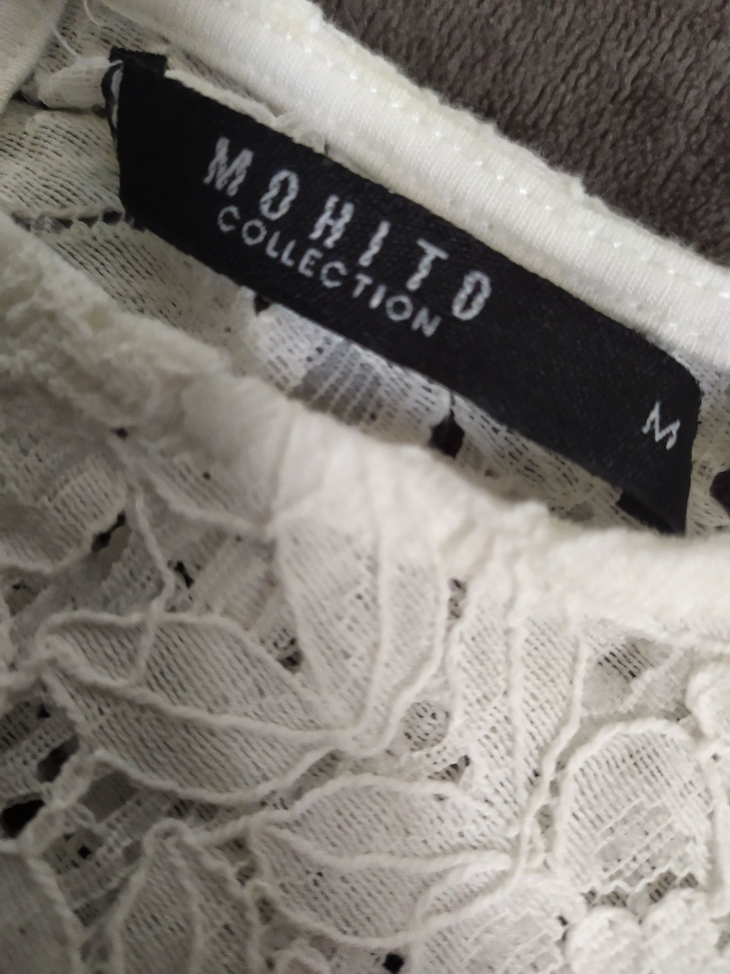 Biała koronkowa sukienka Mohito rozmiar S/M