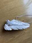 Adidas ZX22 Boost - brancos/bege/cinzentos