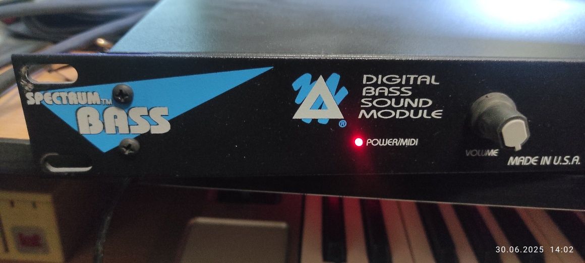 Peavey spectrum bass  вінтажний модуль  90-х