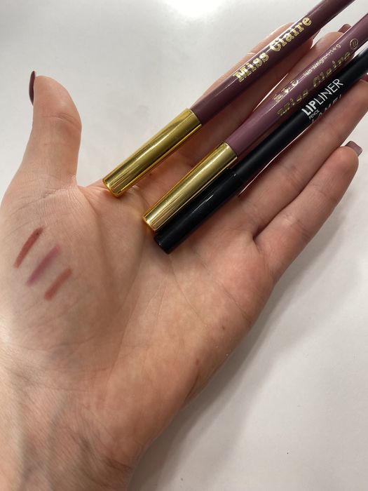 Олівець для губ lamel