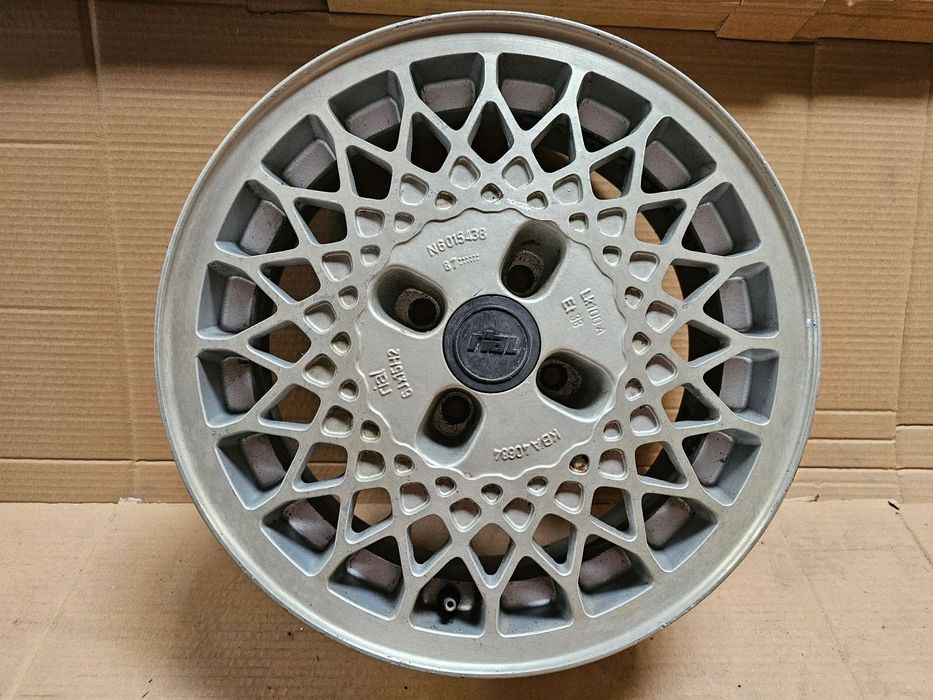 (F49) Rial / KBA 40684 N6015438 / 6Jx15 ET38 4x100