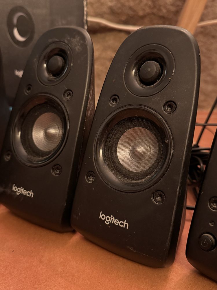 Colunas Logitech Z506 5.1