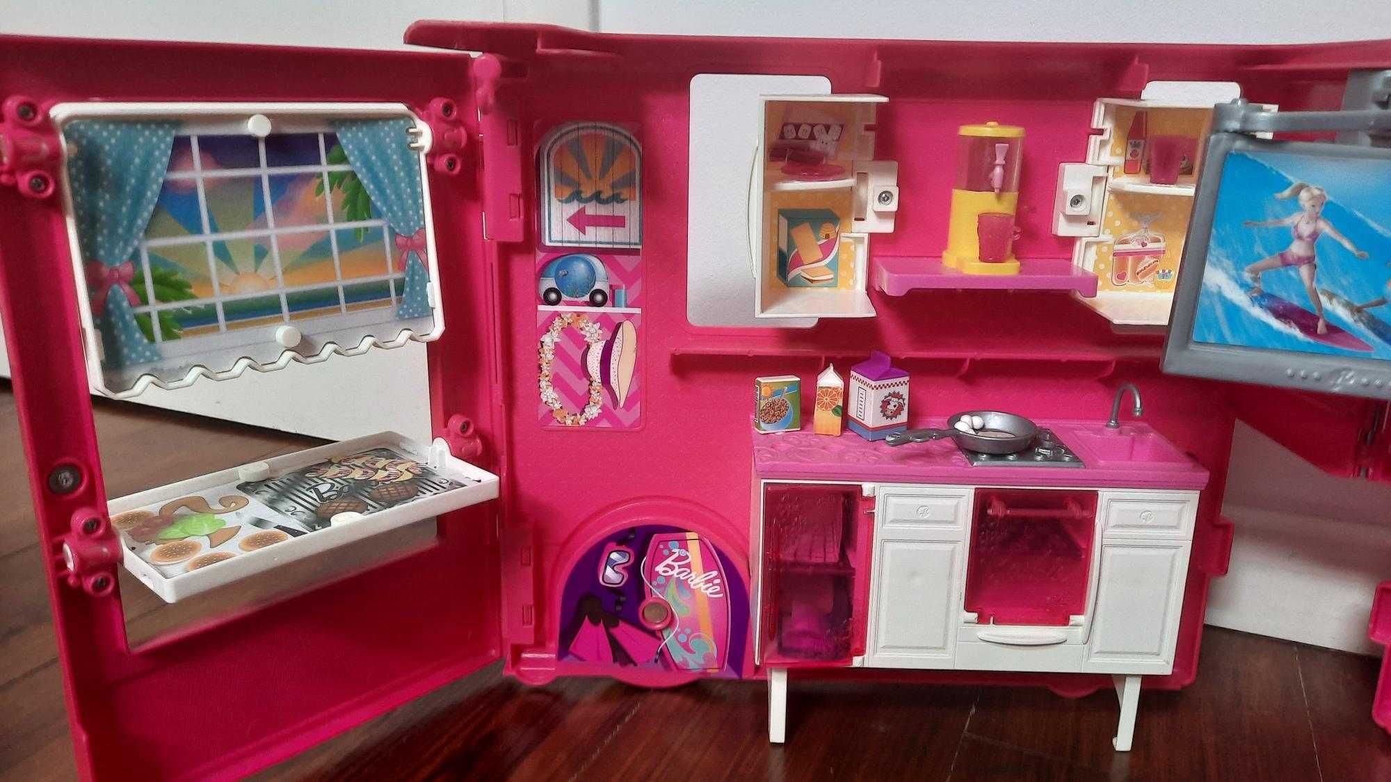 Barbie Autocaravana para acampar