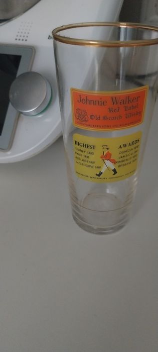 Copo antigo da Johnnie Walker com + de 40 anos