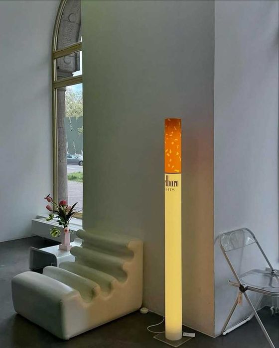 Lampa retro marlboro papieros podłogowa
