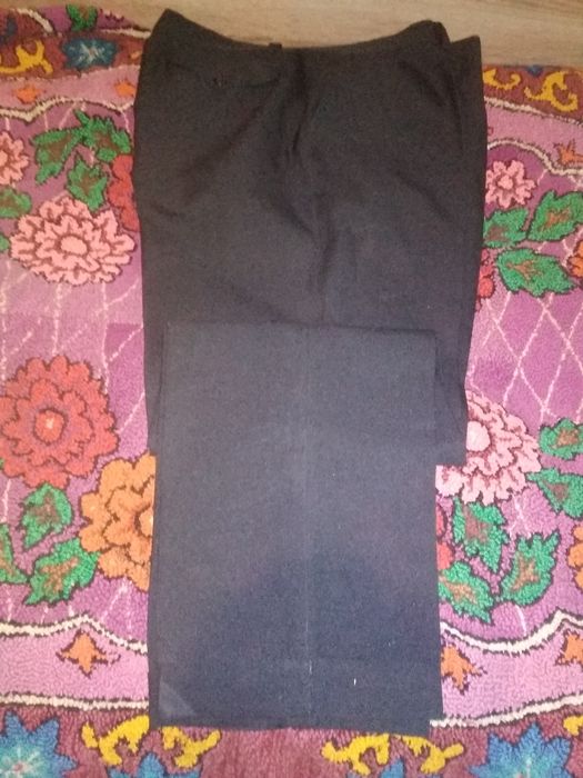 Мужской костюм черный