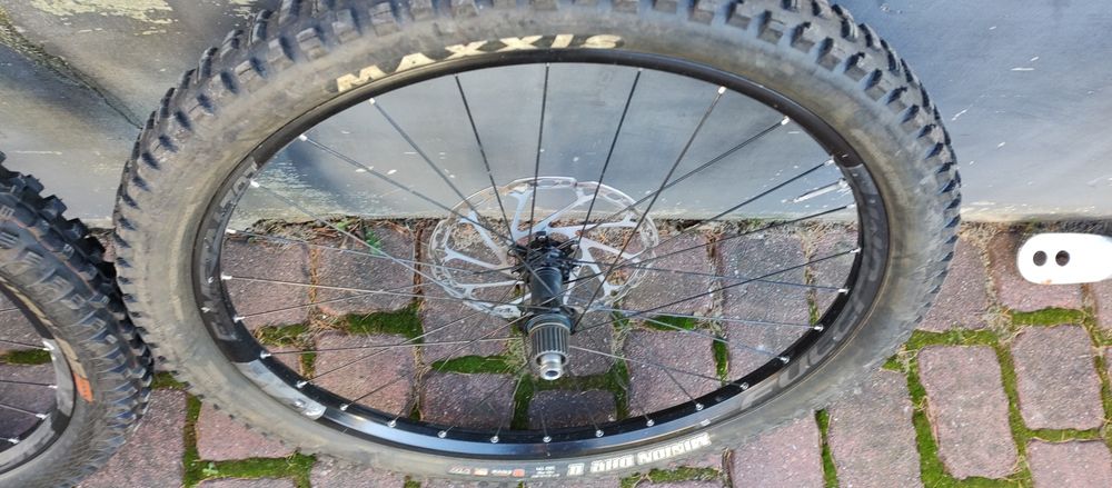 Koła Mullet 29/27.5 boost enduro