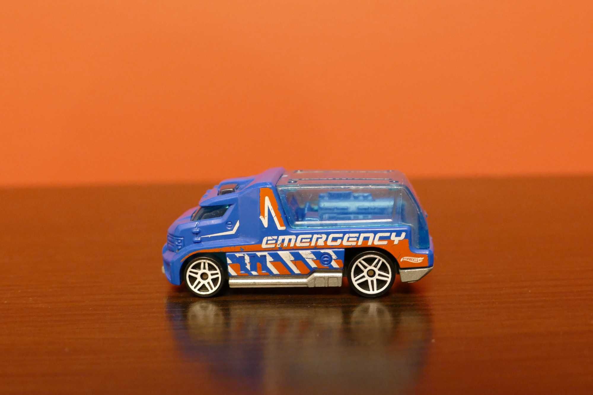 Hot Wheels autko "Resorak" Rapid Response