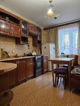 Продаж трикімнатної квартири на Корбутівці