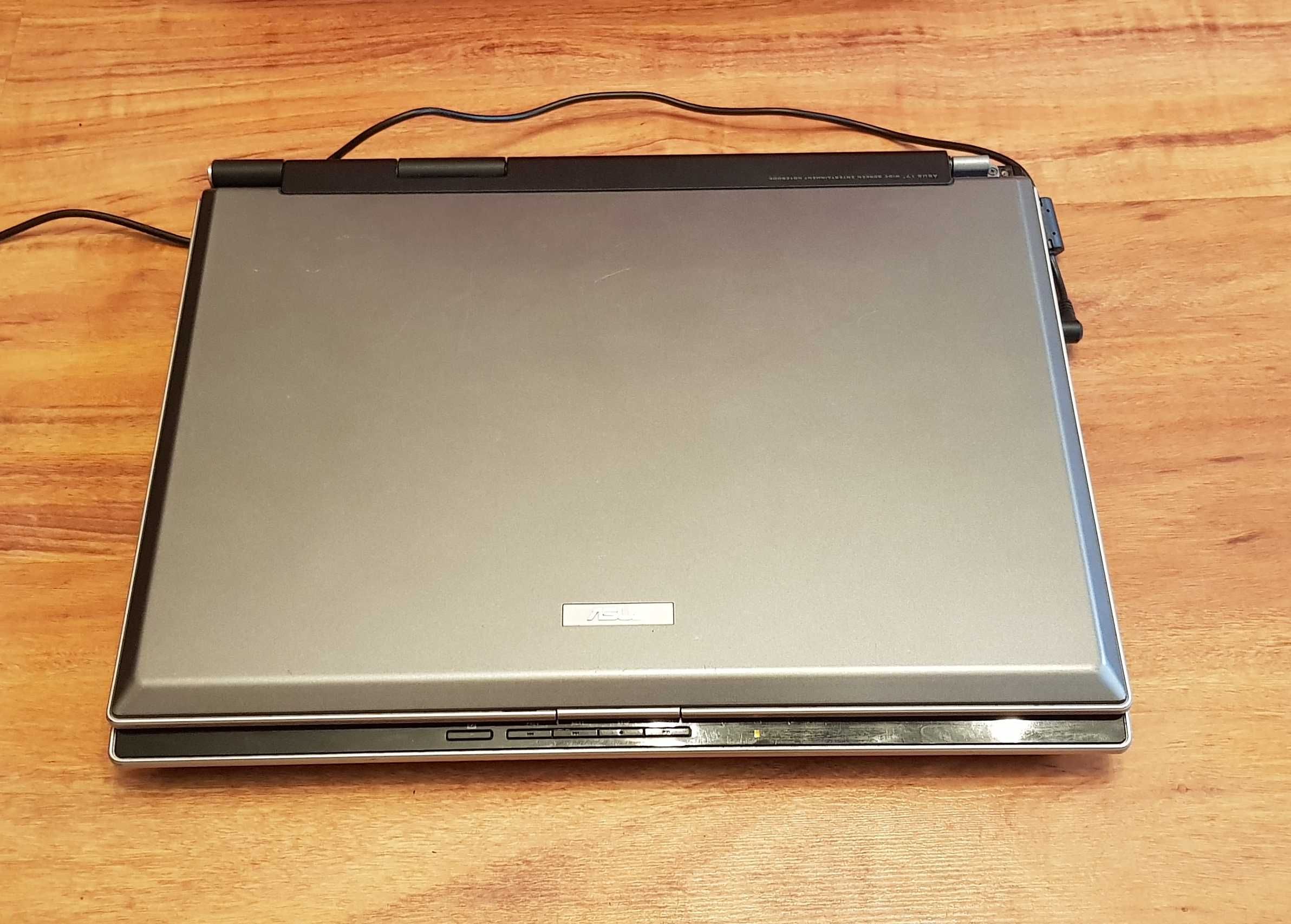 Laptop ASUS A7F  17 Calowy