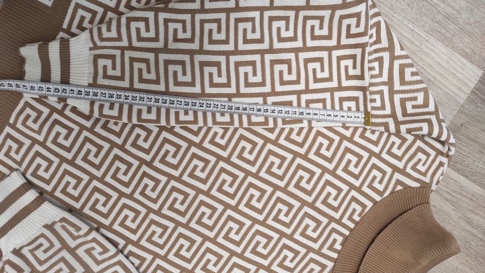 Светр 56-58 розмір якісна в'язка в ідеальному стані