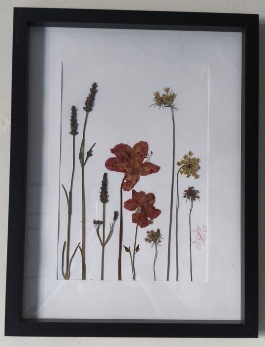 Quadros decorativos feitos a mão,  designs florais exclusivos.