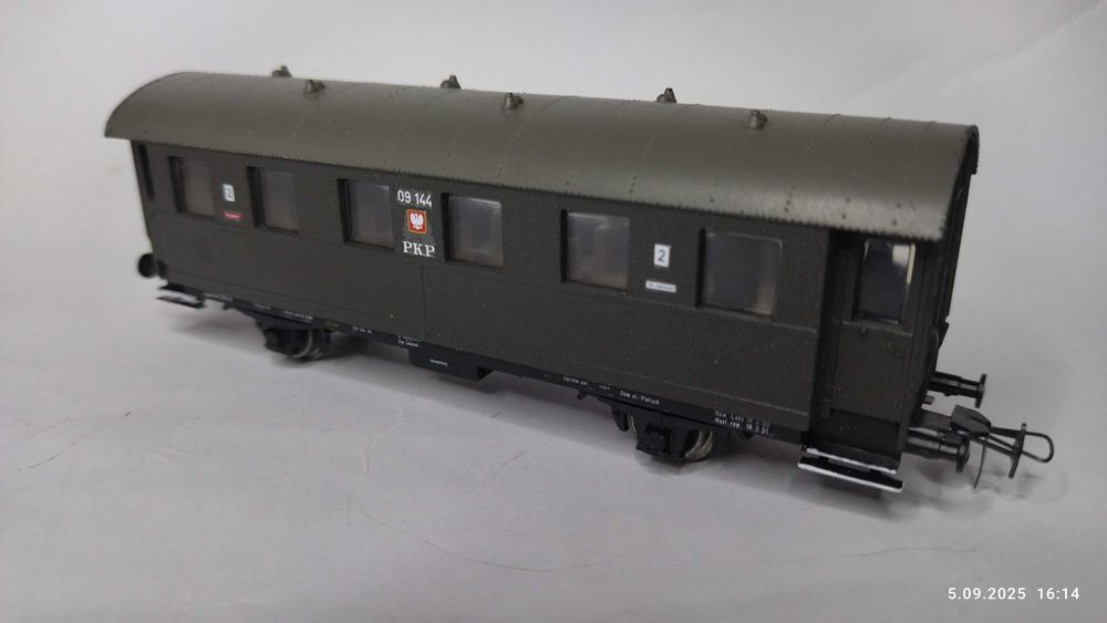 Model wagonu osobowego Bi, 2 osiowy, skala H0 (1:87)