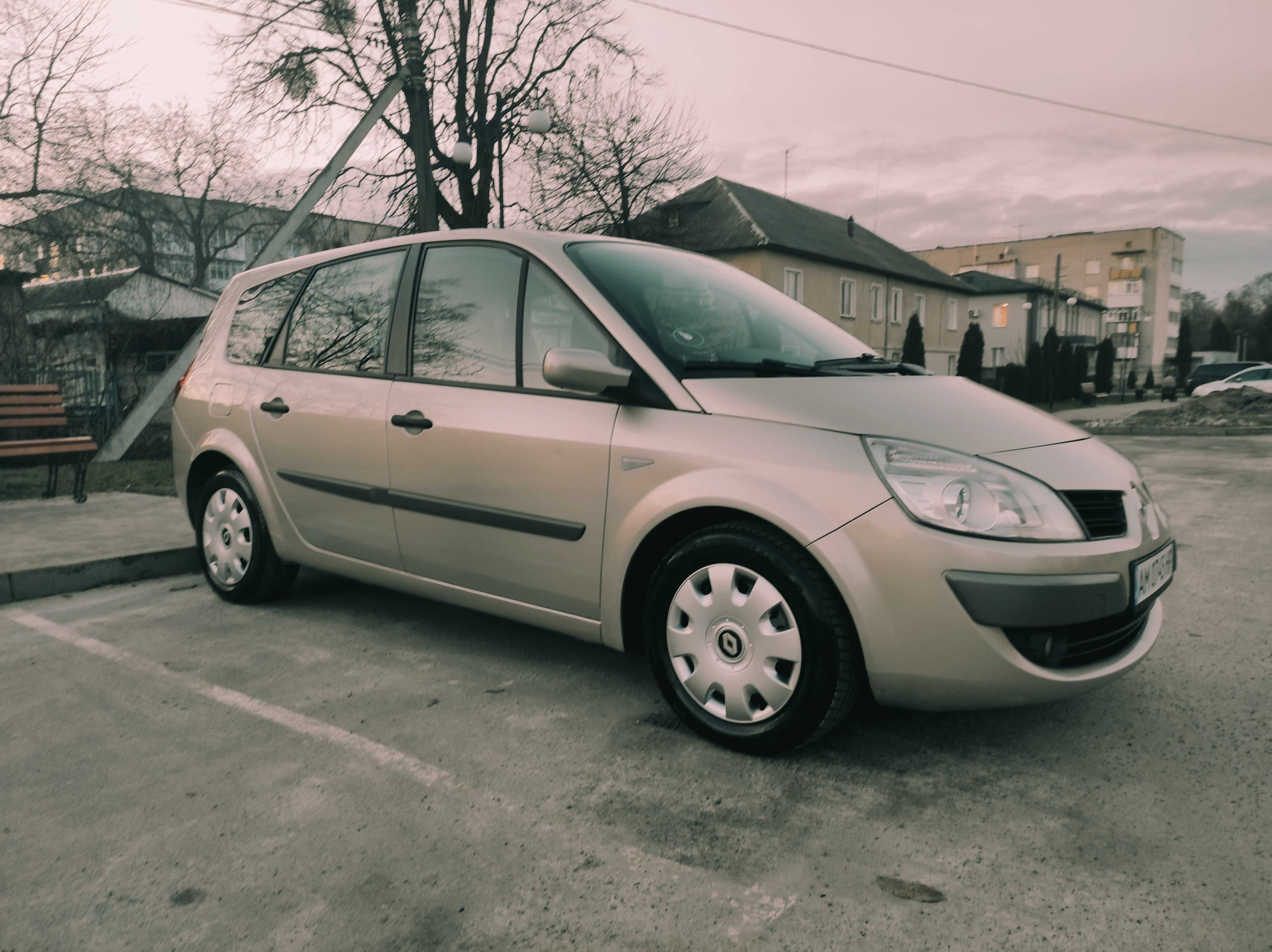 Renault Grand Scenic  Свіжа